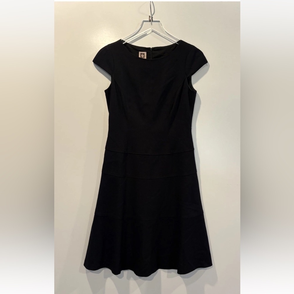 Anne Klein Black Cap Sleeve Tiered Fit and Flare Dress Size 4